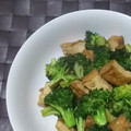 みがつくひと's cooksnap of when they made 簡単♪ブロッコリーと厚揚げのオイマヨ炒め.