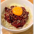 0もってぃん0's cooksnap of when they made おうち居酒屋♡食べて納得、鯨ユッケ.
