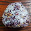 まやしゅうまま's cooksnap of when they made 子どもも簡単サクサクゆかり揚げ玉おにぎり.