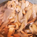 クックDAD's cooksnap of when they made 椎茸と揚げと捻りこんにゃくの炒め物.