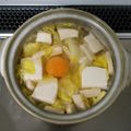 tamago大好き's cooksnap of when they made *お鍋に生卵ポトリ*.