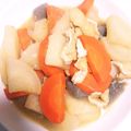 pucyipan's cooksnap of when they made 大根、人参、こんにゃく、油揚げのみそ煮.