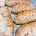 megu_hiuc's cooksnap of when they made ベリーとナッツ、クリチのハード系パン.