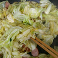 jimi8823's cooksnap of when they made 強火で炒めよ☆ウインナーとキャベツの炒め.