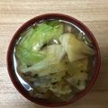 かおり♡♡♡'s cooksnap of when they made キャベツだけ♥♡味噌汁.