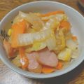 みそだ☻'s cooksnap of when they made 白菜とウィンナのコンソメ醤油炒め.