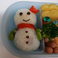 ぱぴぷぺぽさん's cooksnap of when they made 雪だるま キャラ弁 幼稚園 お弁当.