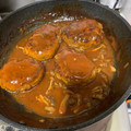 Aokokko♩'s cooksnap of when they made 簡単ふんわり♫煮込みハンバーグ.