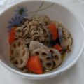 ＊＊＊はちみつ＊＊＊'s cooksnap of when they made 蓮根と人参と豚こま肉の煮物.