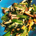 コッピー３０５'s cooksnap of when they made ほうれん草としめじと卵のマヨ炒め.