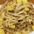 sunsunよっぴい's cooksnap of when they made じゃがいもとひき肉☆カレーマヨ炒め.