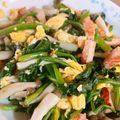 氷koori's cooksnap of when they made ほうれん草とベーコンとしめじの卵炒め.