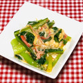 tokotann's cooksnap of when they made 小松菜と玉子とカニカマのあんかけ炒め.