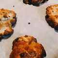 pooonmiz's cooksnap of when they made しっとりハワイのブルーベリースコーン♪.