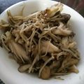 ユーロン's cooksnap of when they made きのこの塩胡椒焼き☆ポン酢orレモン汁で.