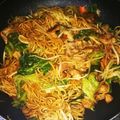 クックLL2V92☆'s cooksnap of when they made レタスの外葉活用＊太麺焼きそば♪.