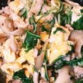 クックDAD's cooksnap of when they made 水菜×舞茸×卵　ごま油ピリ辛炒め.