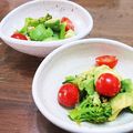 momoco's cooksnap of when they made アボカドとトマトのサラダ.
