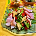 komutatata's cooksnap of when they made 鶏皮カリカリ焼のせサラダ.