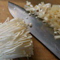 ゆうりママ's cooksnap of when they made えのきの切り方.