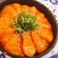 ゆにこーん☆'s cooksnap of when they made １人ご飯☆サーモンのピリ辛漬け丼.