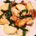 クックY08S17☆'s cooksnap of when they made 鶏とじゃが芋、ピーマン炒め.