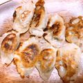 里芋里子さん's cooksnap of when they made 簡単おいしい！手作り餃子！.