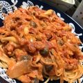 ☆sinnkuro★'s cooksnap of when they made ツナとエノキのトマト豆乳パスタ.