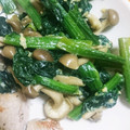 ちゅちゅちゃみ's cooksnap of when they made 鶏がらで簡単！ほうれん草としめじの卵炒め.