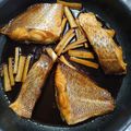 rttomotomo's cooksnap of when they made 真鯛の煮付け☆ごぼう入り♪.