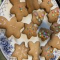 yonyon0804's cooksnap of when they made 卵白なしのアイシングクッキー.