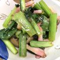 はるもっけ's cooksnap of when they made 簡単！小松菜としめじのベーコン炒め.