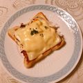 yesmama's cooksnap of when they made ＊キャベツinカレーチーズトースト＊.