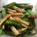 　青空大好き's cooksnap of when they made 絹さやとちくわ、バター焦がし醤油炒め♪.