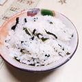 KUMI KUMI's cooksnap of when they made 簡単☆まぜまぜ給食のワカメご飯.