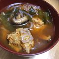 やーしー's cooksnap of when they made 温かキムチと白滝 鶏団子のピリ辛スープ！.
