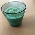 ローズマリー73's cooksnap of when they made 基本のグリーンスムージー.