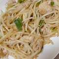 クックU90ARE☆'s cooksnap of when they made お手軽なおつまみ♪鶏皮ともやしの炒め物.