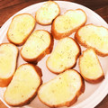 hokuhoku❁'s cooksnap of when they made 簡単♡じゅわっとガーリックトースト.