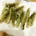 ゆうゆう715's cooksnap of when they made サクサク衣のタラの芽天ぷら.