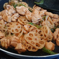 ふみは、おうりママ's cooksnap of when they made 簡単おかず♡鶏肉とレンコンの甘辛炒め.