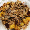 ねぞろ's cooksnap of when they made さつま芋toきのこno胡麻和え.