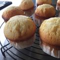queers's cooksnap of when they made *バター無しでもしっとりバニラマフィン♪.
