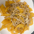 ★＊Saki＊★'s cooksnap of when they made パプリカとエノキのマヨ炒め.