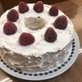 hkkn's cooksnap of when they made ふんわり＊いちごケーキ.