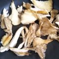 くま8421's cooksnap of when they made やみつき*.カリカリ舞茸.