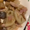 ♬タ〜リラリラ〜♬'s cooksnap of when they made 大根とレンコンのコンソメ煮.