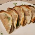 haru加's cooksnap of when they made 餃子の皮があまったら....