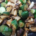 みちゃこmisako's cooksnap of when they made 椎茸ときゅうりのバター醤油炒め♪.