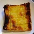 ジョングレ's cooksnap of when they made 厚切り食パンで☆メープルバタートースト.